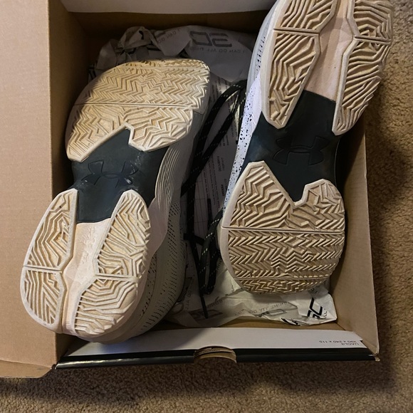 UA Curry 2 Rainmaker Greystorm - Picture 2 of 6